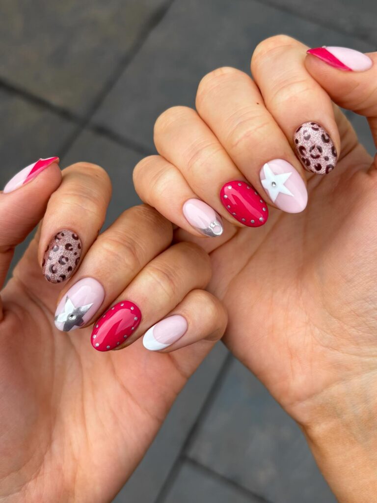 Tendances beauté du printemps 2026 - Mix & Match @thenaillologist | Treatwell